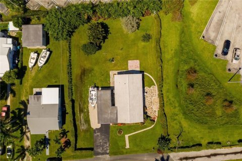 House in Boynton Beach, Florida 3 bedrooms, 108.79 sq.m. № 1097719 - photo 1