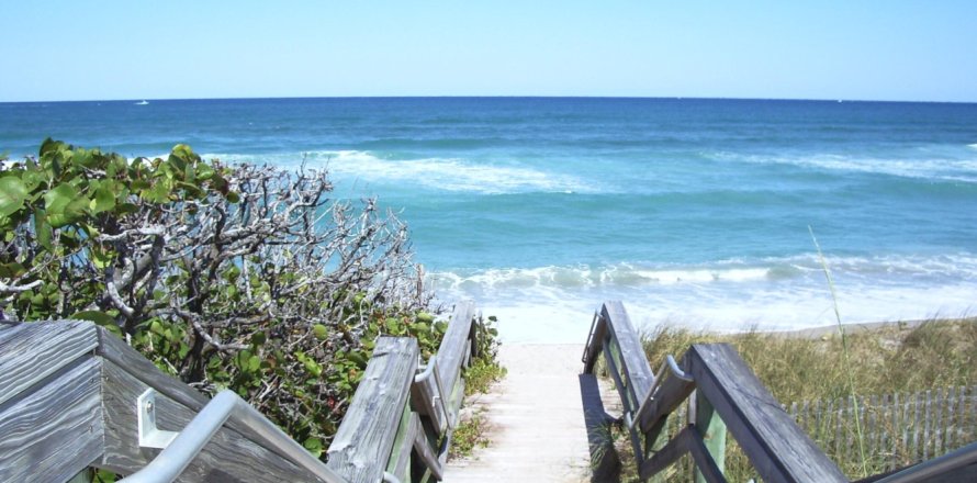 Таунхаус в Юпитер, Флорида 2 спальни, 158.68м2 № 1024432