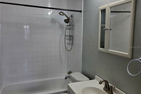 Casa en venta en Seminole, Florida, 4 dormitorios, 101.45 m2 № 1833091 - foto 8