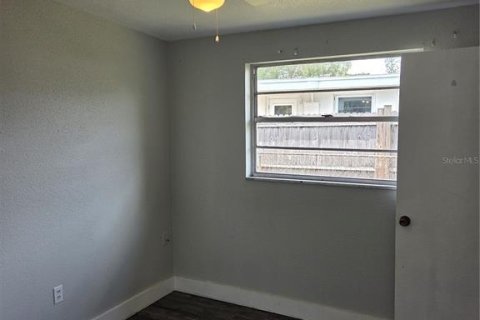 Casa en venta en Seminole, Florida, 4 dormitorios, 101.45 m2 № 1833091 - foto 11