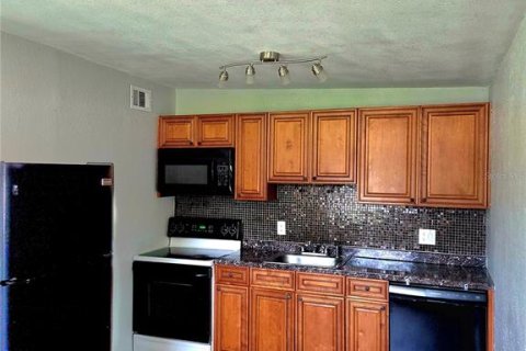 Casa en venta en Seminole, Florida, 4 dormitorios, 101.45 m2 № 1833091 - foto 3