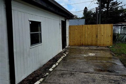 Casa en venta en Seminole, Florida, 4 dormitorios, 101.45 m2 № 1833091 - foto 15