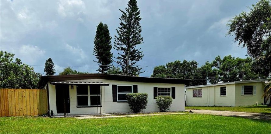 Casa en Seminole, Florida 4 dormitorios, 101.45 m2 № 1833091