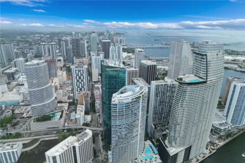 Condo in Miami, Florida, 1 bedroom № 2005168 - photo 25
