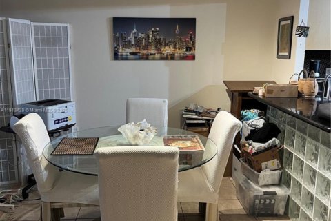 Condominio en alquiler en Miami Beach, Florida, 1 dormitorio, 80.27 m2 № 1968812 - foto 19