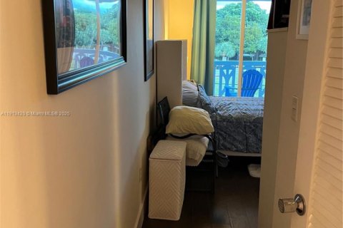 Condominio en alquiler en Miami Beach, Florida, 1 dormitorio, 80.27 m2 № 1968812 - foto 28