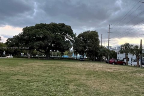 Condominio en alquiler en Miami Beach, Florida, 1 dormitorio, 80.27 m2 № 1968812 - foto 6