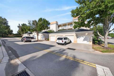Condo in Four Corners, Florida, 3 bedrooms № 2214594 - photo 8