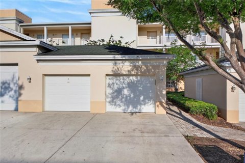 Condo in Four Corners, Florida, 3 bedrooms № 2214594 - photo 7