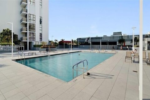 Купить кондоминиум в Авентура, Флорида 1 спальня, 70.14м2, № 2028873 - фото 26