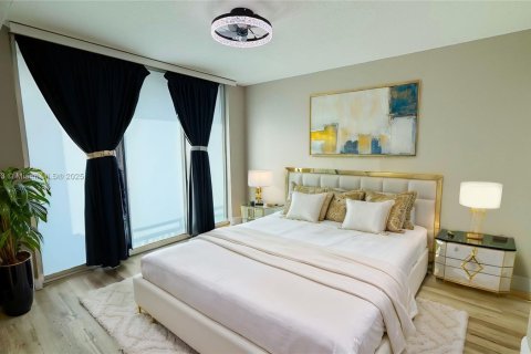 Condo in Miami, Florida, 1 bedroom  № 1980247 - photo 9