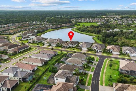 House in Sarasota, Florida 4 bedrooms, 265.79 sq.m. № 2259356 - photo 2