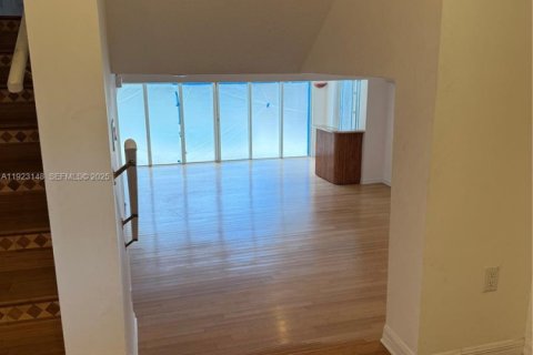 Land in Pompano Beach, Florida № 2038239 - photo 12