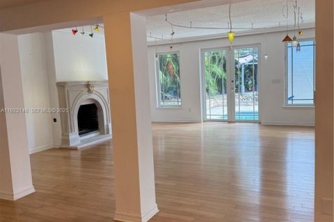 Land in Pompano Beach, Florida № 2038239 - photo 13