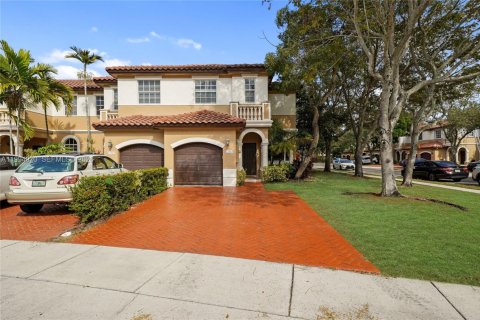 Adosado en Miramar, Florida 3 dormitorios, 157.93 m2 № 2055720