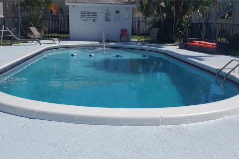 Купить кондоминиум в Форт-Лодердейл, Флорида 1 спальня, 55.74м2, № 2008470 - фото 25