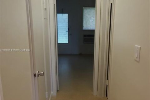 Купить кондоминиум в Форт-Лодердейл, Флорида 1 спальня, 55.74м2, № 2008470 - фото 14