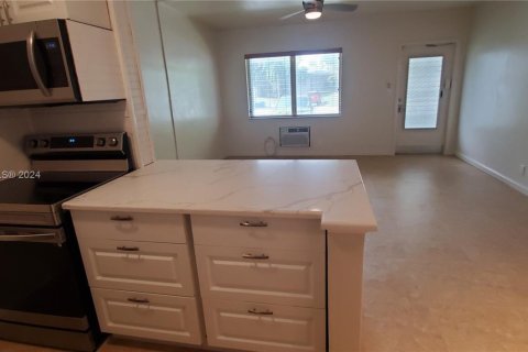 Купить кондоминиум в Форт-Лодердейл, Флорида 1 спальня, 55.74м2, № 2008470 - фото 9