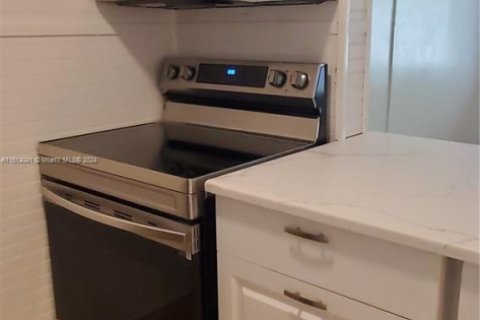 Купить кондоминиум в Форт-Лодердейл, Флорида 1 спальня, 55.74м2, № 2008470 - фото 10