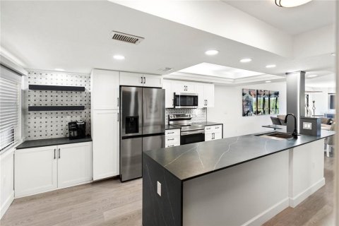 Copropriété à vendre à Bradenton, Floride: 2 chambres, 118.17 m2 № 1918963 - photo 6