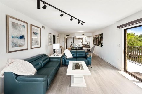 Copropriété à vendre à Bradenton, Floride: 2 chambres, 118.17 m2 № 1918963 - photo 14