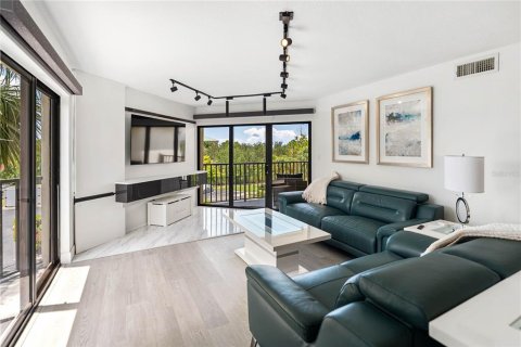 Copropriété à vendre à Bradenton, Floride: 2 chambres, 118.17 m2 № 1918963 - photo 18