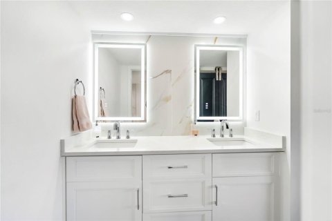 Copropriété à vendre à Bradenton, Floride: 2 chambres, 118.17 m2 № 1918963 - photo 24