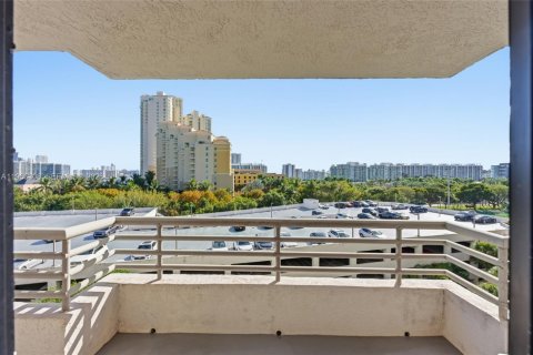 Condominio en venta en Aventura, Florida, 2 dormitorios, 105.35 m2 № 2030072 - foto 26