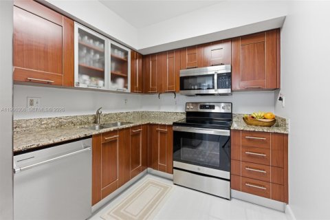 Condominio en venta en Aventura, Florida, 2 dormitorios, 105.35 m2 № 2030072 - foto 11