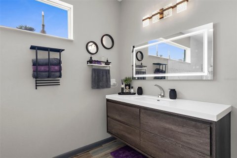 Casa en venta en Myakka City, Florida, 4 dormitorios, 278.15 m2 № 1677572 - foto 21