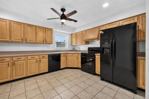 Villa ou maison à vendre à Saint Petersburg, Floride: 3 chambres, 144.18 m2 № 2400443 - photo 7