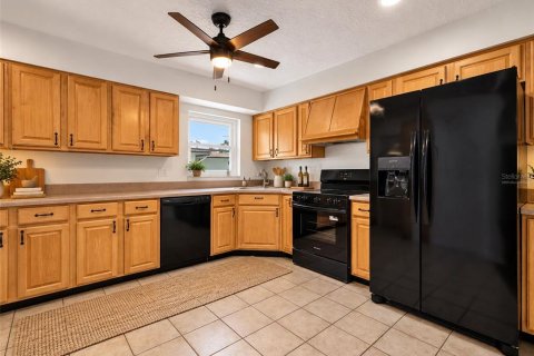 Villa ou maison à vendre à Saint Petersburg, Floride: 3 chambres, 144.18 m2 № 2400443 - photo 8