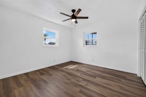 Villa ou maison à vendre à Saint Petersburg, Floride: 3 chambres, 144.18 m2 № 2400443 - photo 22