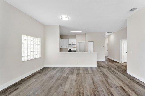 Casa en venta en Royal Palm Beach, Florida, 3 dormitorios, 149.85 m2 № 2316384 - foto 24