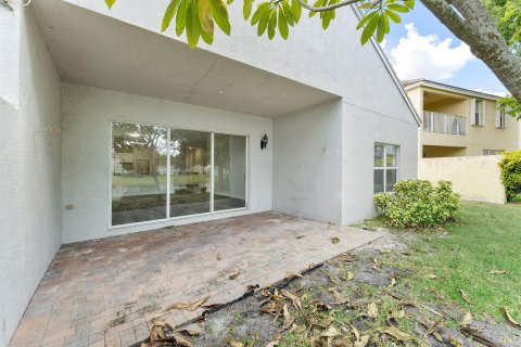 Casa en venta en Royal Palm Beach, Florida, 3 dormitorios, 149.85 m2 № 2316384 - foto 16