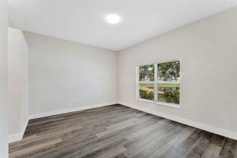 Casa en venta en Royal Palm Beach, Florida, 3 dormitorios, 149.85 m2 № 2316384 - foto 25