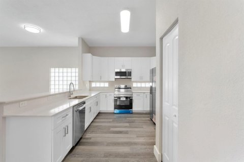 Casa en venta en Royal Palm Beach, Florida, 3 dormitorios, 149.85 m2 № 2316384 - foto 14