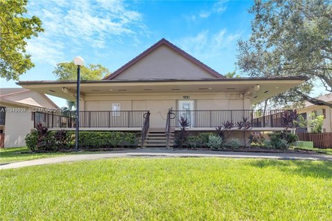 Снять в аренду кондоминиум в Майами, Флорида 2 спальни, 91.6м2, № 2046214 - фото 16