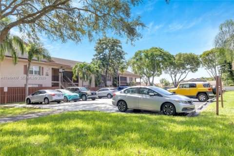 Снять в аренду кондоминиум в Майами, Флорида 2 спальни, 91.6м2, № 2046214 - фото 19