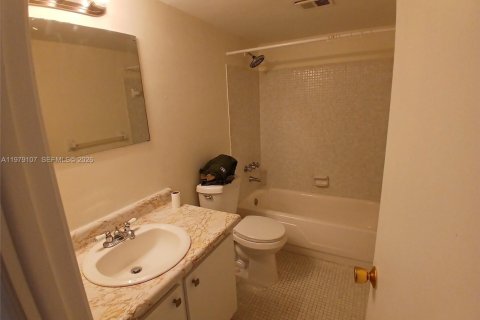 Снять в аренду кондоминиум в Майами, Флорида 2 спальни, 91.6м2, № 2046214 - фото 11