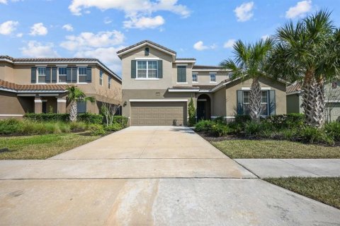 House in Davenport, Florida 7 bedrooms, 337.42 sq.m. № 1907879 - photo 1