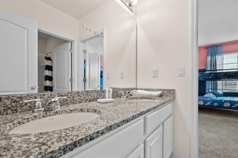 Villa ou maison à louer à Davenport, Floride: 7 chambres, 337.42 m2 № 1907879 - photo 23