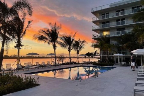 Copropriété à louer à Palm Beach, Floride: 43.2 m2 № 2169736 - photo 3
