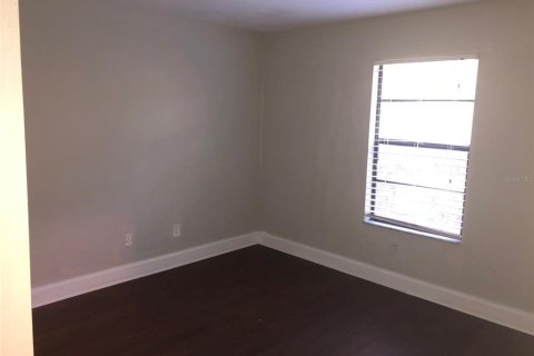 Townhouse in Gainesville, Florida 2 bedrooms, 71.35 sq.m. № 1906106 - photo 7