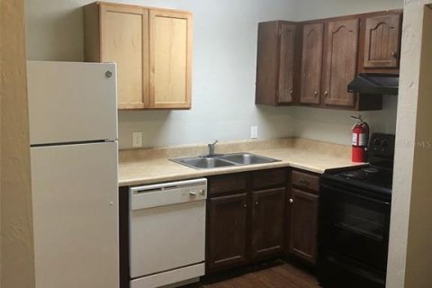 Townhouse in Gainesville, Florida 2 bedrooms, 71.35 sq.m. № 1906106 - photo 3