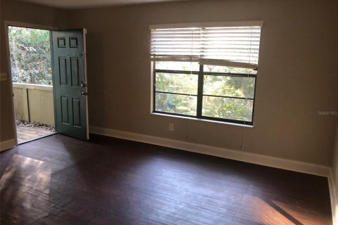 Townhouse in Gainesville, Florida 2 bedrooms, 71.35 sq.m. № 1906106 - photo 13