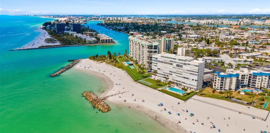 Condo à Saint Pete Beach, Floride, 1 chambre № 2347379