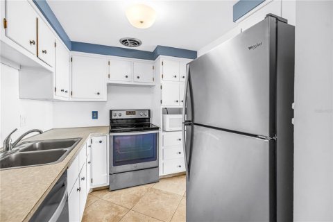 Copropriété à vendre à Saint Pete Beach, Floride: 1 chambre, 78.13 m2 № 2347379 - photo 10