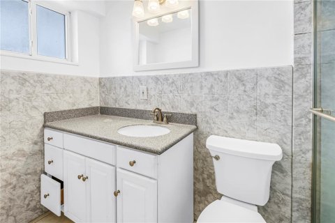 Copropriété à vendre à Saint Pete Beach, Floride: 1 chambre, 78.13 m2 № 2347379 - photo 20