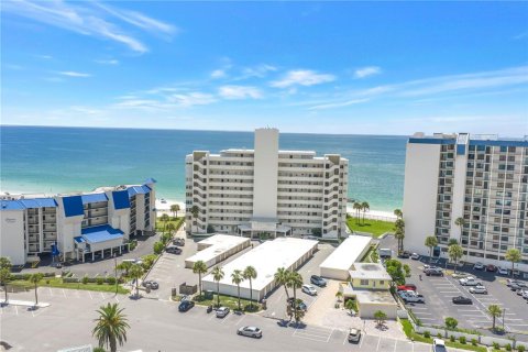 Copropriété à vendre à Saint Pete Beach, Floride: 1 chambre, 78.13 m2 № 2347379 - photo 25